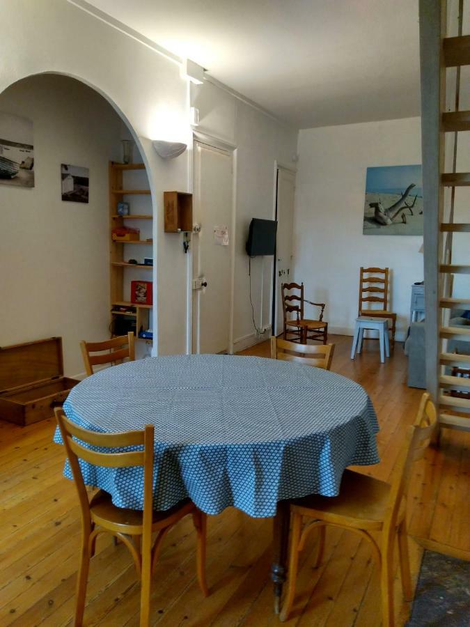 Appartement au calme Centre Ville à 2 pas du vieux marché La Rochelle  Exterior foto
