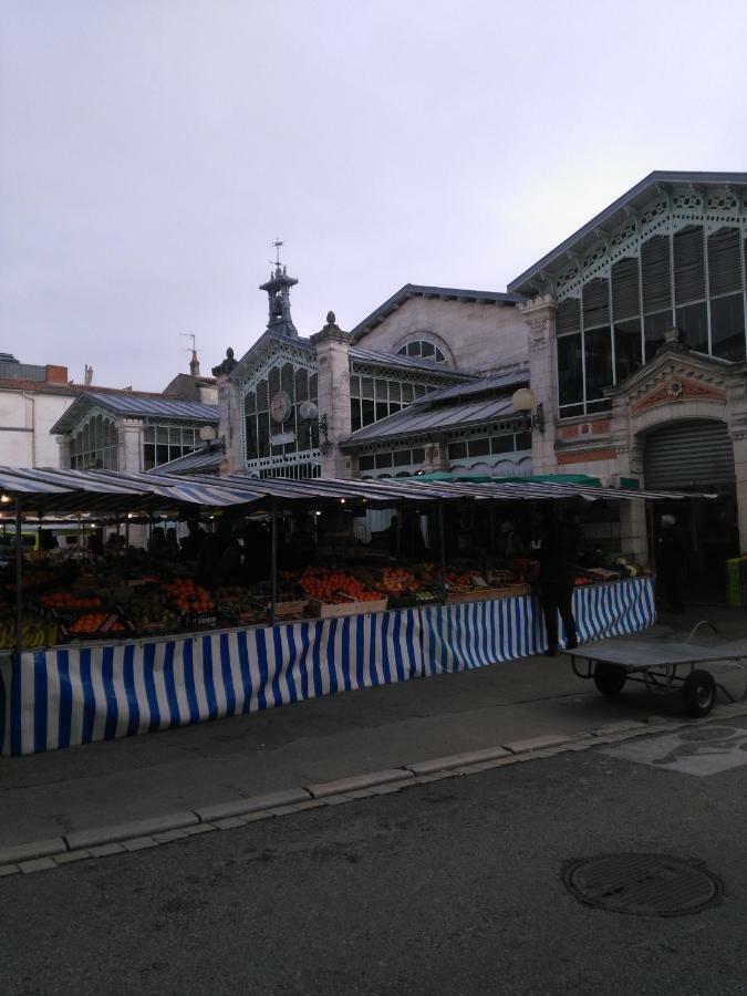 Appartement au calme Centre Ville à 2 pas du vieux marché La Rochelle  Exterior foto